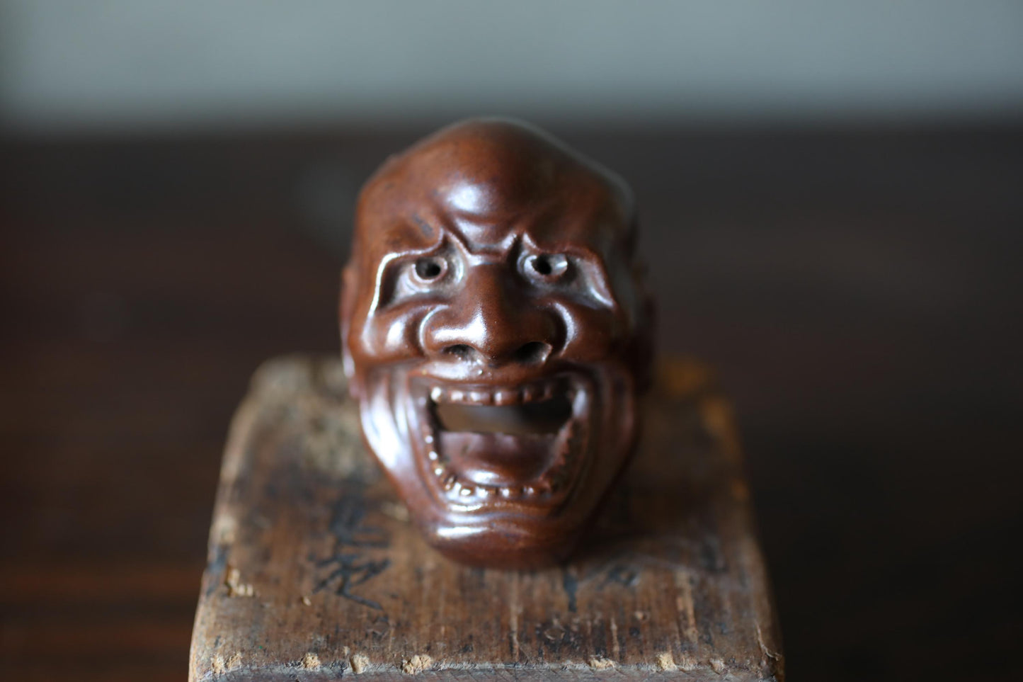 Miniature pottery Noh  demon mask, 三光飛出 "Sanko tobide". pottery small ornament from Japanese traditional Noh playing,  2.7x1.9/6.9×4.9cm