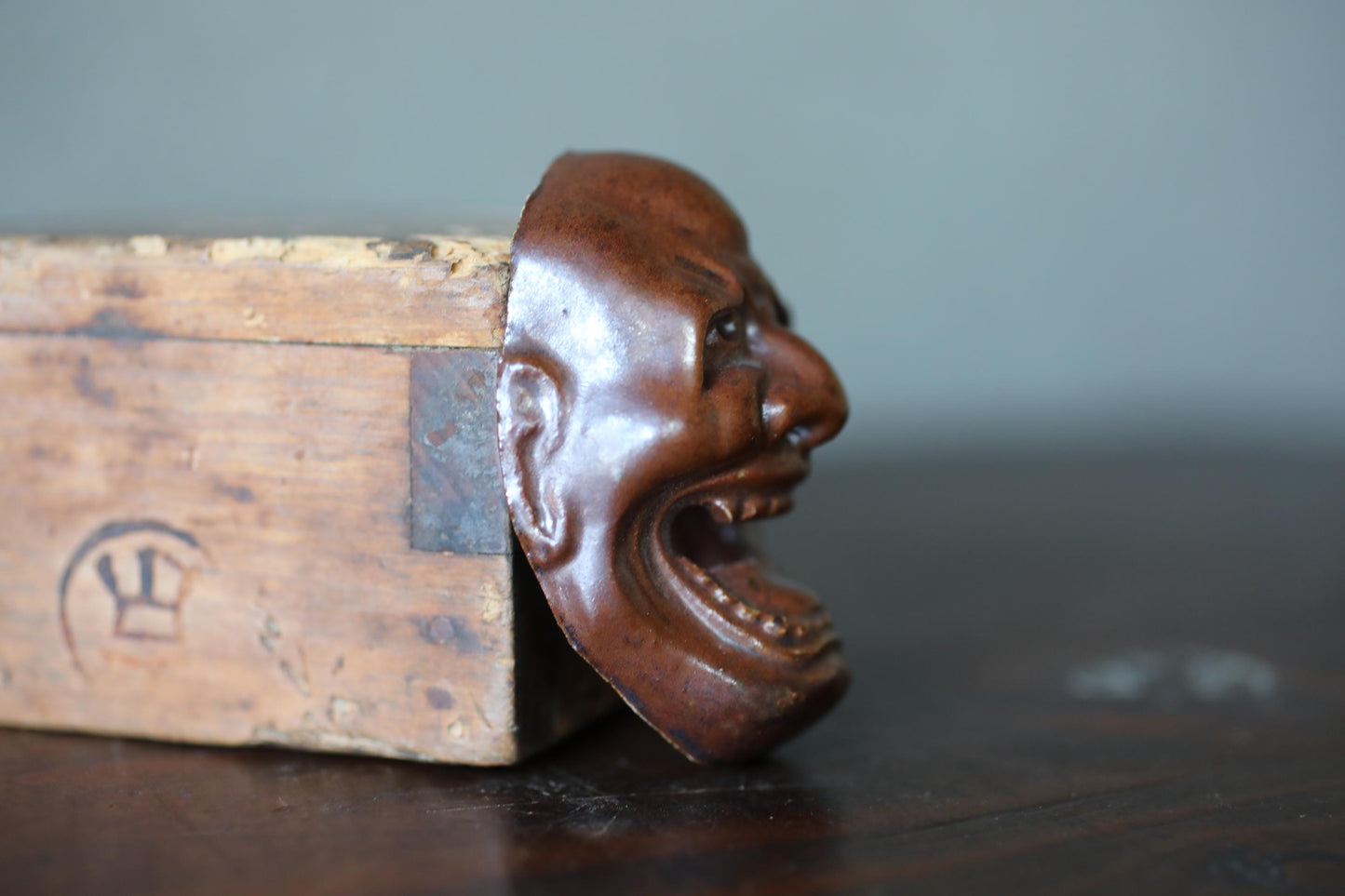 Miniature pottery Noh  demon mask, 三光飛出 "Sanko tobide". pottery small ornament from Japanese traditional Noh playing,  2.7x1.9/6.9×4.9cm