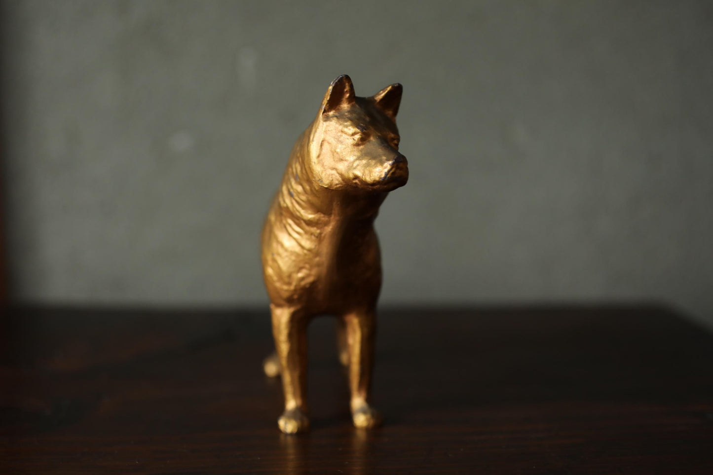 Japanese metal craft animals SHIBAINU DOG doll gold color made of metal ornament H5.9×7.1in/H15×18cm