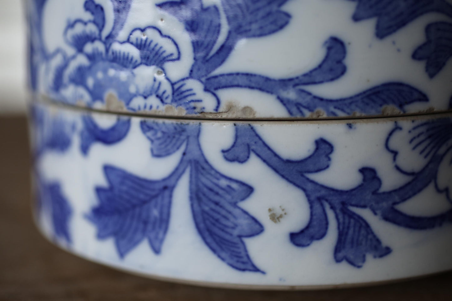 Antique Meiji era Imari Porcelain Jūbako Blue flower pattern decoration Stacking ceramic Bento Box H7.9×7.7in three-tiered box