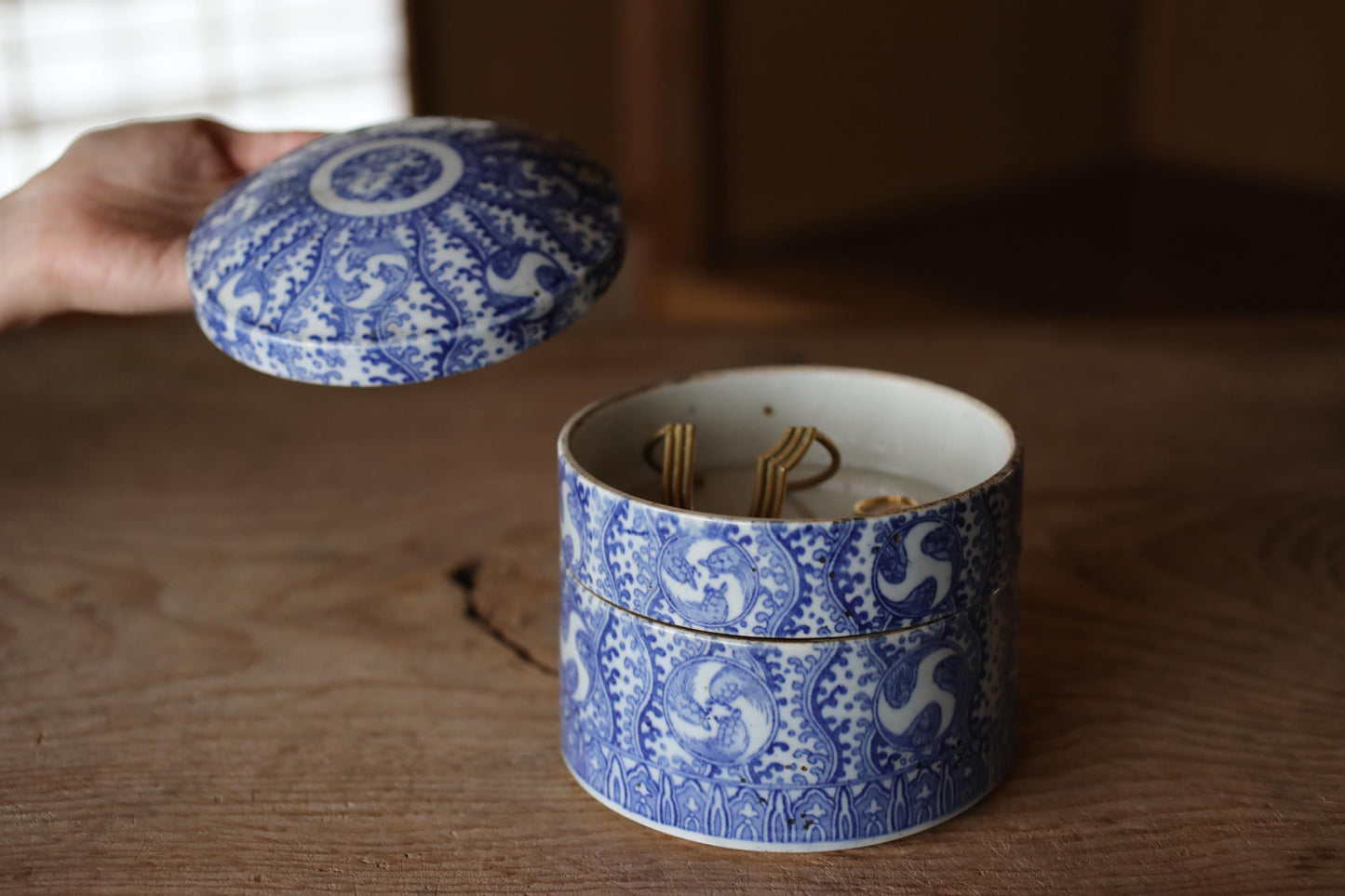 Antique Meiji era Imari Porcelain Jūbako indigo turtles and botanical pattern Stacking ceramic Bento Box H5.1×5.5in two-tiered box