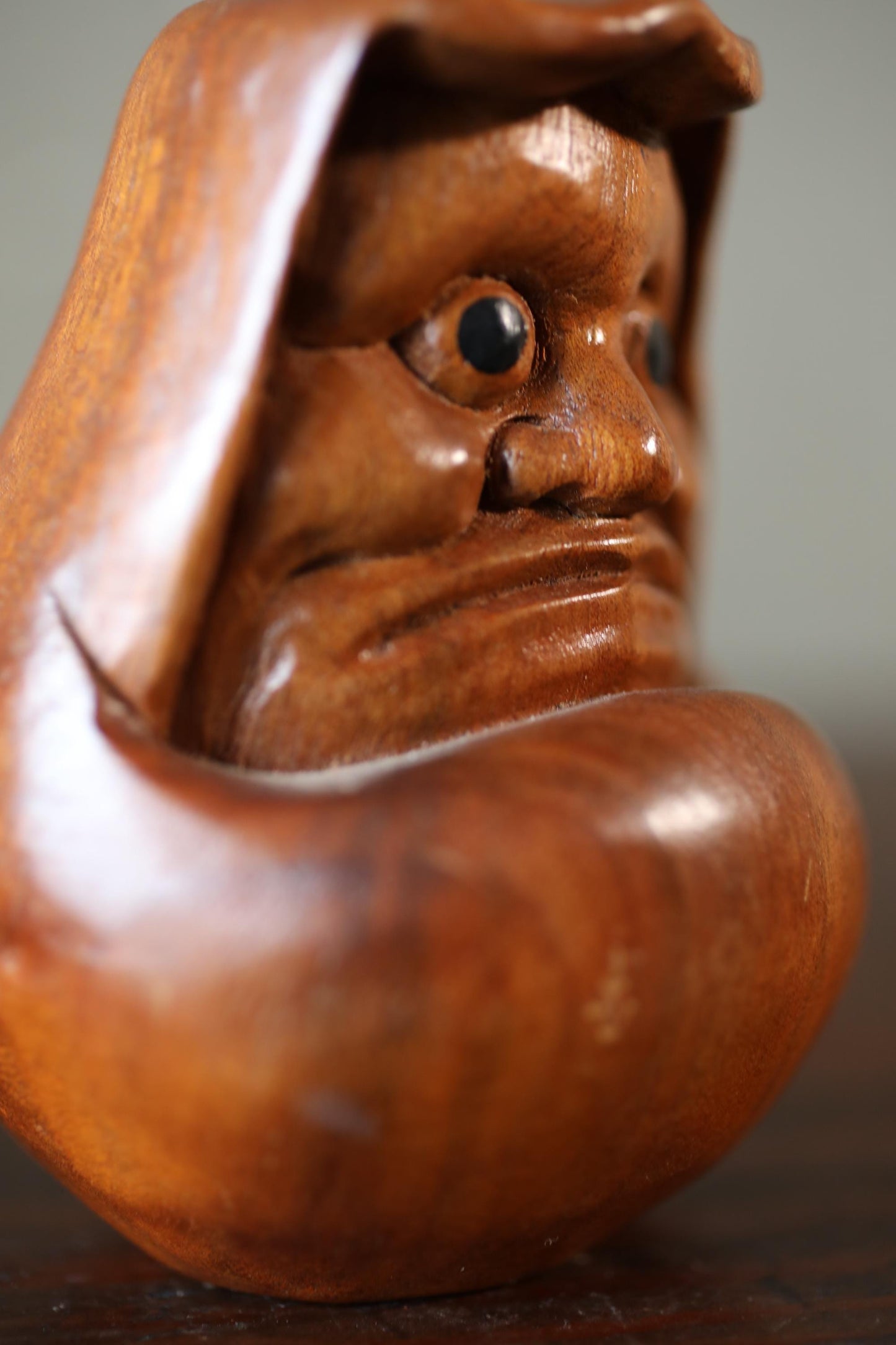 Japanese character DARUMA small doll hand carved made of wood, vintage Ornament Figurine of traditional H3.9in/H10cm