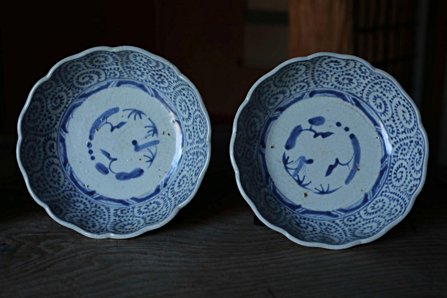 Set of 4 Plates salad-bowl, Japanese antique 1800s porcelain indigo blue Sometsuke "KOIMARI" with paintings of arabesque pattern 5.9in/15cm