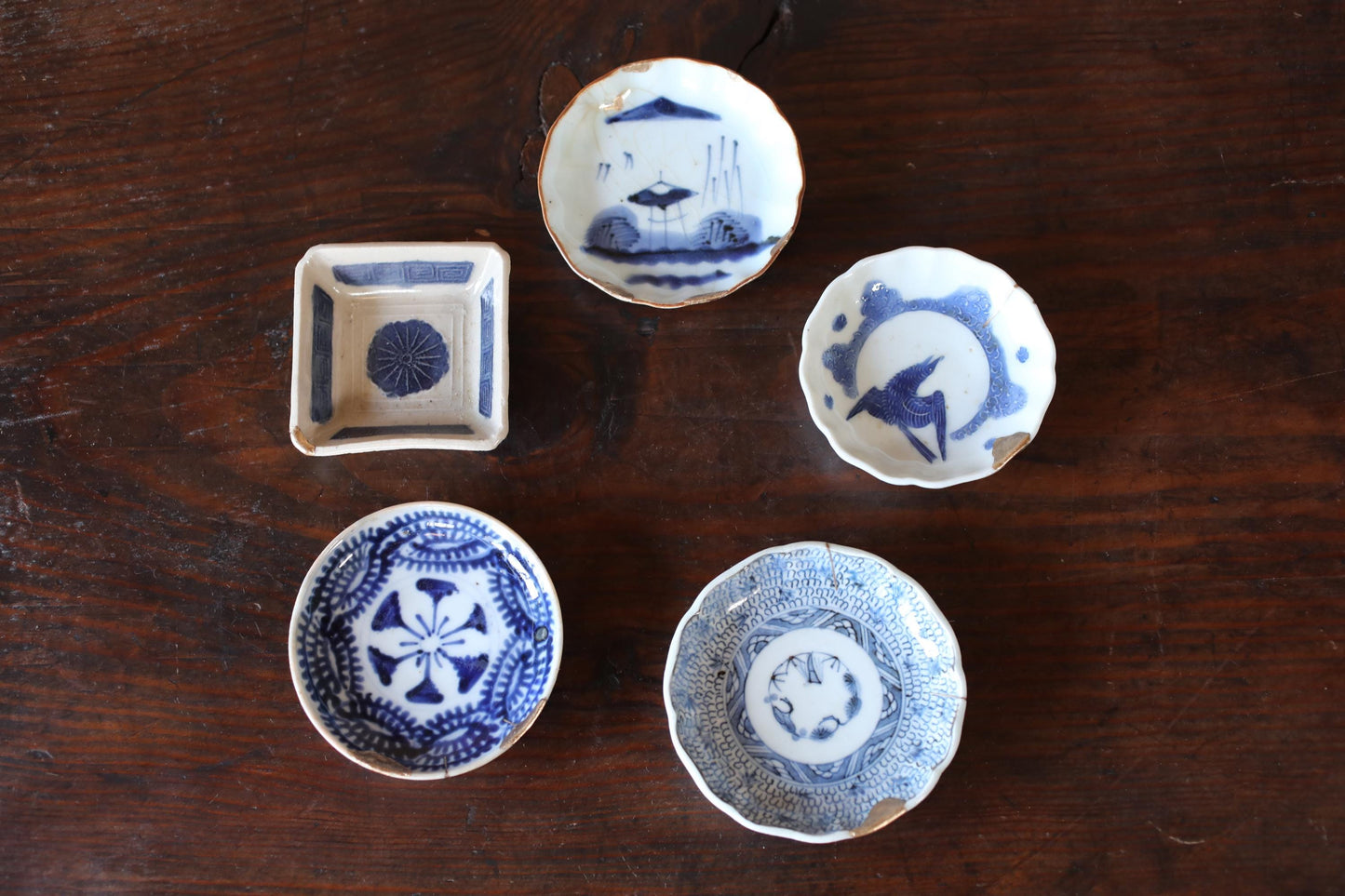 Japanese vintage handcraft small plate, KINTUSGI porcelain ceramic dish Blue White relief pattern flower KOIMARI 3.2in/8.5cm