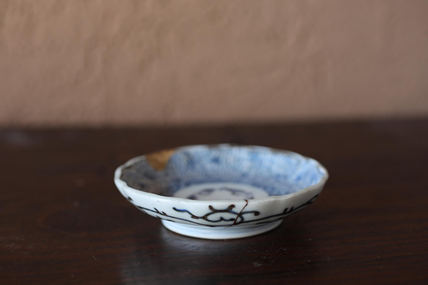 Japanese Antique EDO 1800s handcraft small plate, KINTUSGI porcelain ceramic dish Blue White relief pattern flower SOMETSUKE 4.3in/10.8cm
