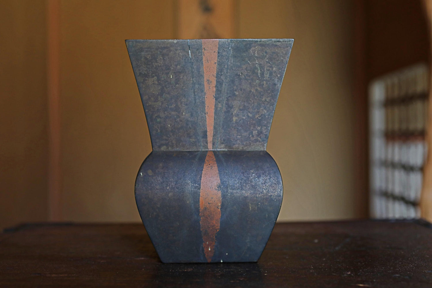 Japanese vintage 1950s bronze vase Contemporary design, metal hand craft vase, For IKEBANA, Tea ceremony H7.1×W5.3in/H18×13.5cm