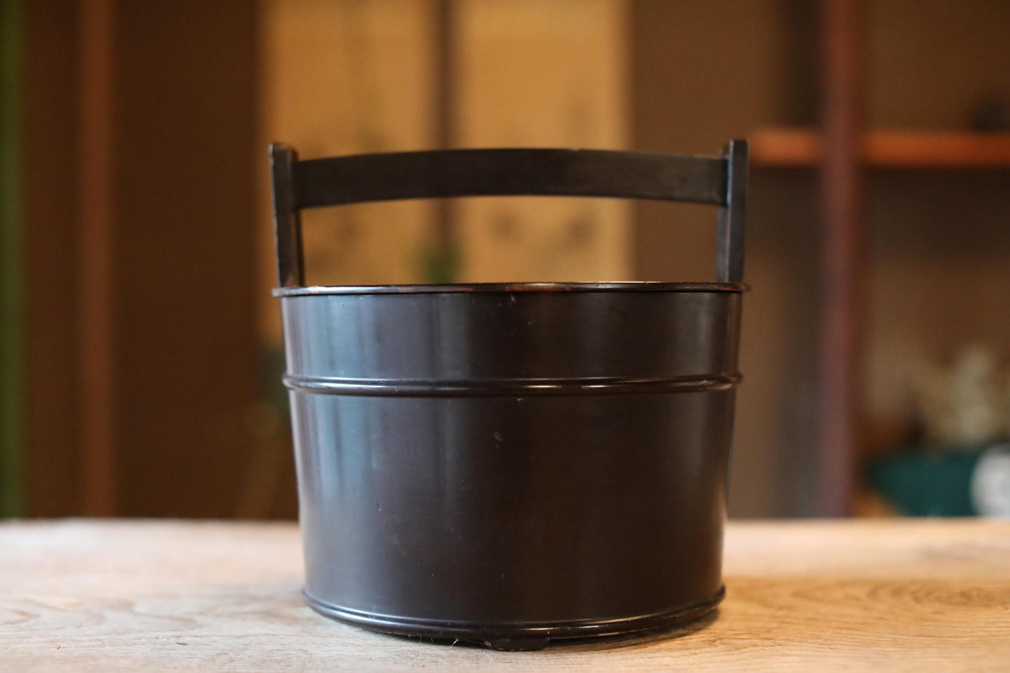 Japanese antique wood bucket with a handle and a double lid lacquered in black called OKE lunch box EDO craft H10×9.8in/H25.5×9.8cm