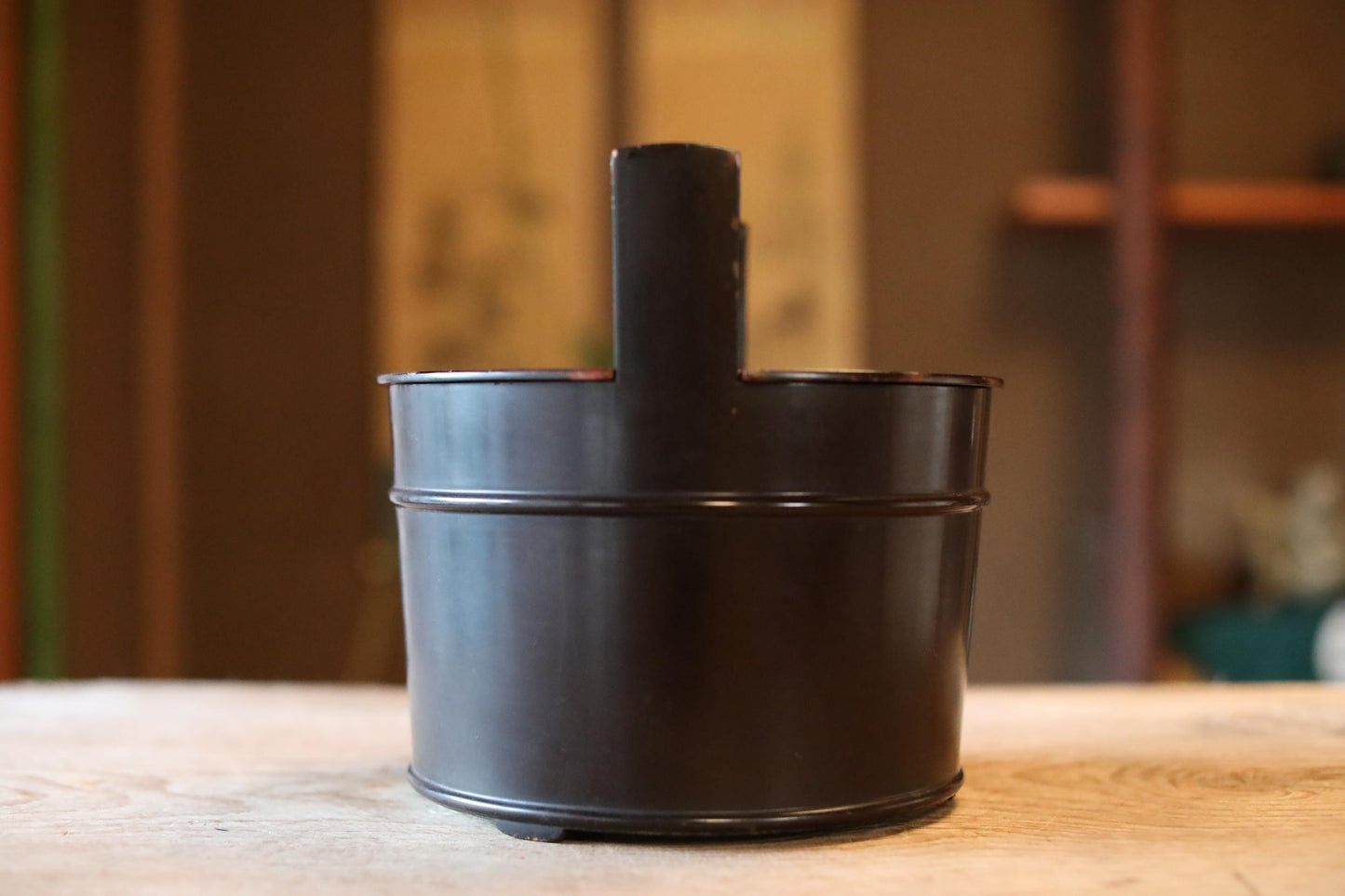 Japanese antique wood bucket with a handle and a double lid lacquered in black called OKE lunch box EDO craft H10×9.8in/H25.5×9.8cm