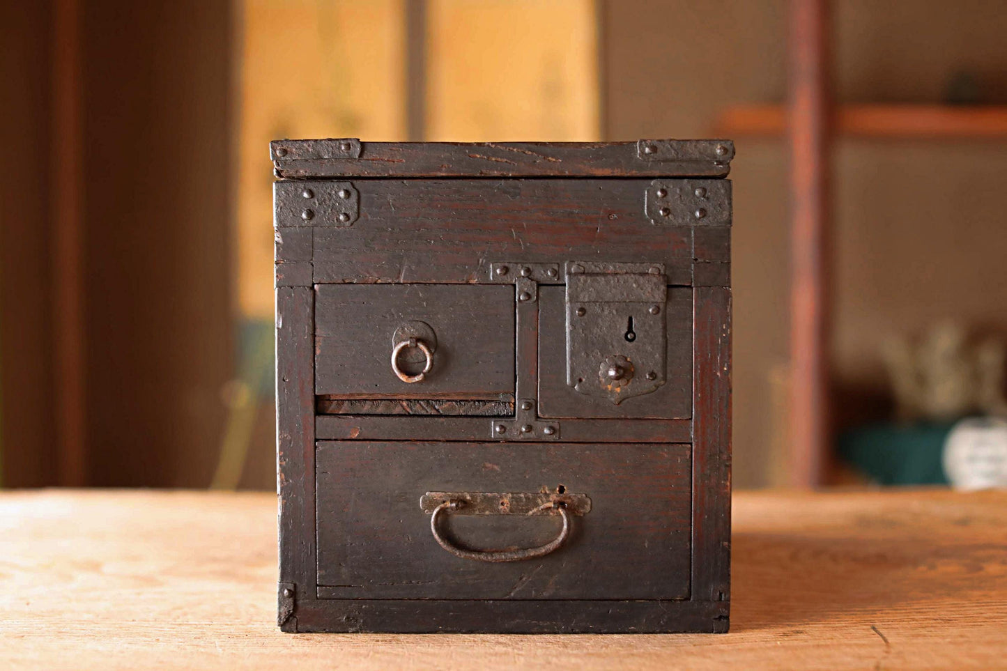 Japanese furniture Antique Box Chest of Drawers Tansu, INKSTONE case "SUZURIBAKO" metal clasp cedar Storage 1800s W8.5×D13.3in/W21.5×33.7cm