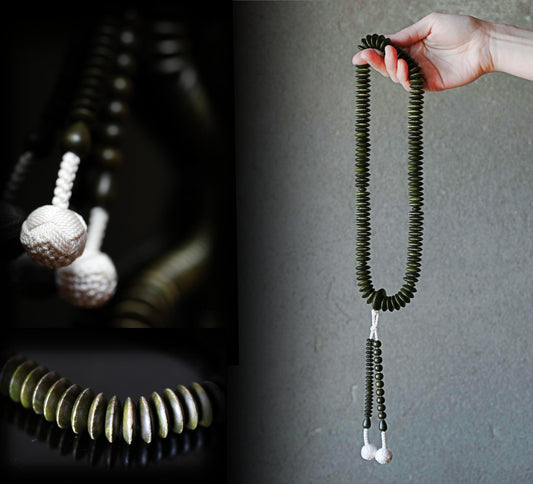 FINE! Japanese buddhist Prayer long Rosary high grade made of green sandalwood beads and silk, JUZU Power stone Meditation Zen with Box