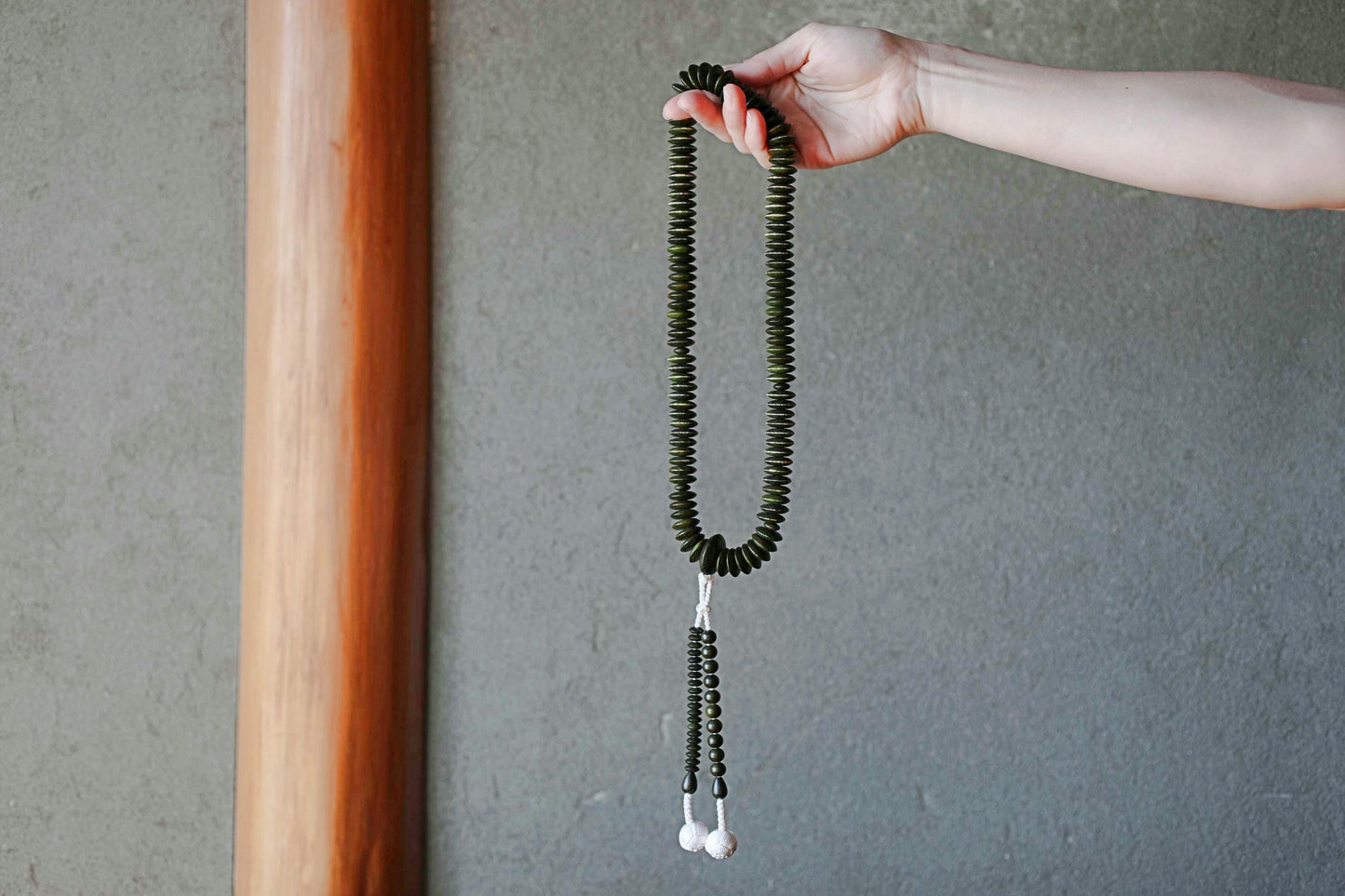 FINE! Japanese buddhist Prayer long Rosary high grade made of green sandalwood beads and silk, JUZU Power stone Meditation Zen with Box