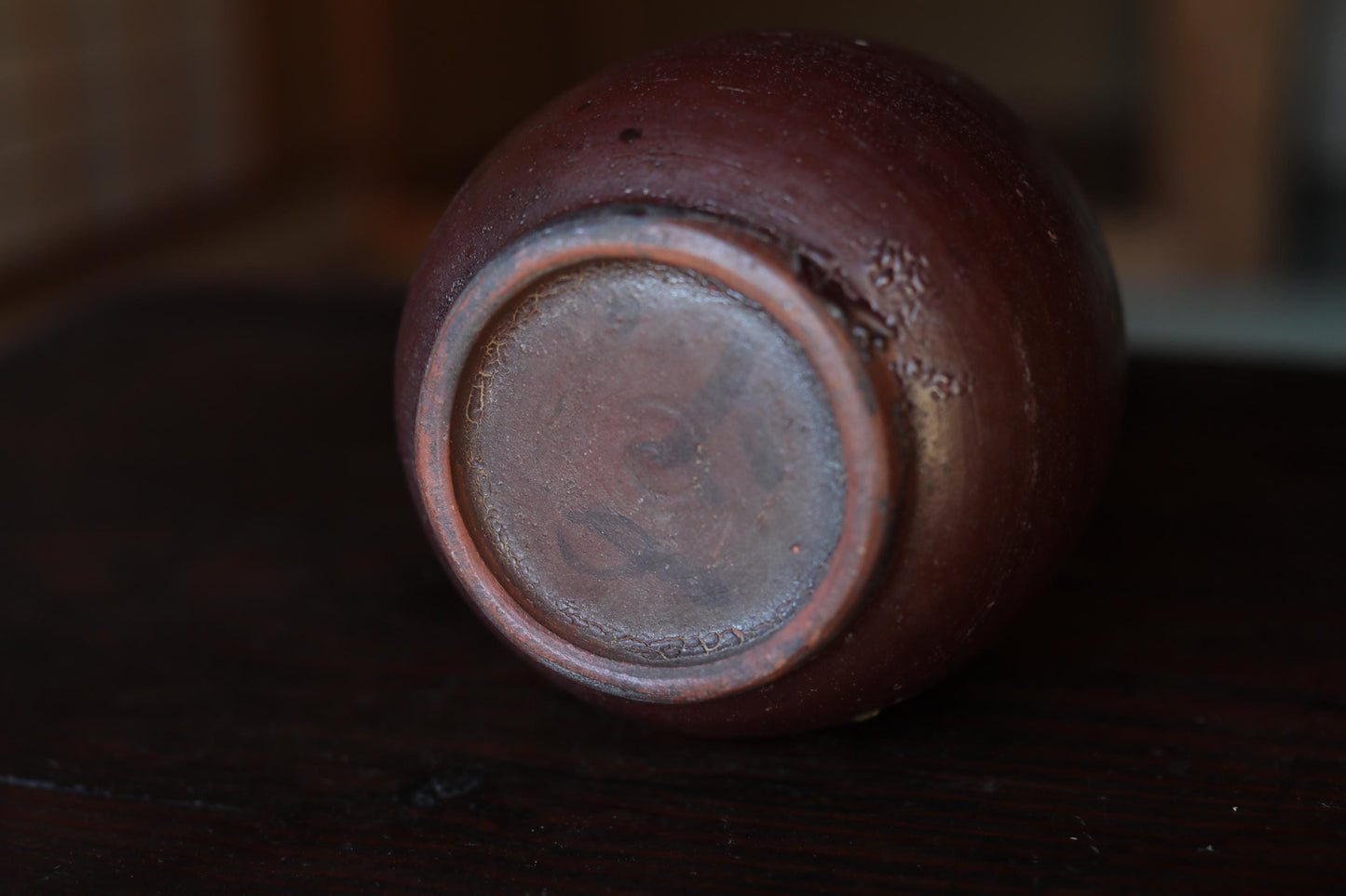 Japanese antique pottery "Bizen ware" Tokkuri flower vase 1800s Beautiful soil color and Green glaze H8.5×5.5in/H21.5×14cm