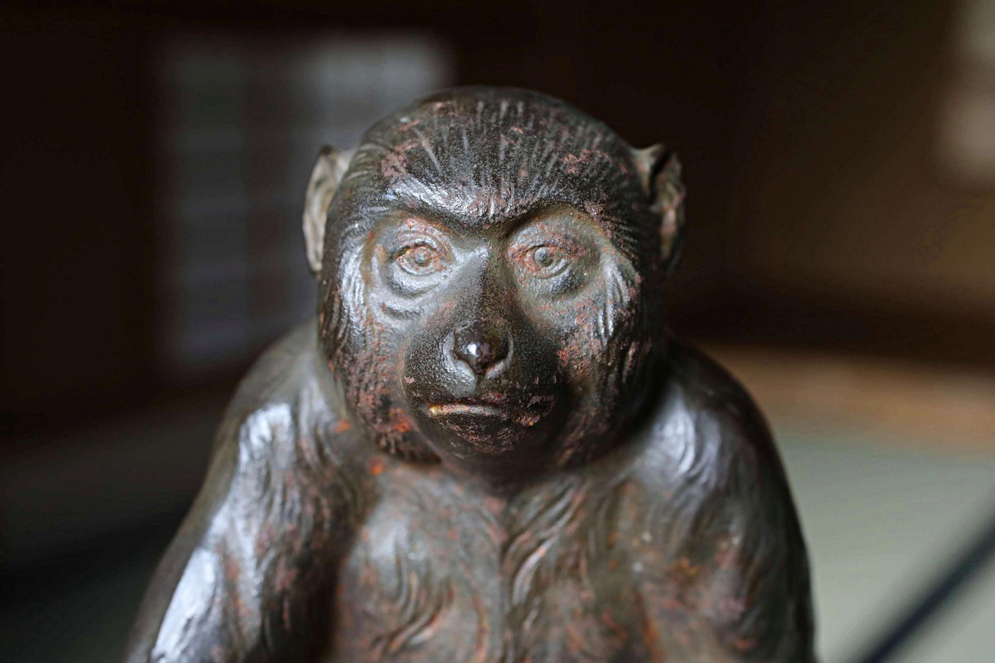 Japanese vintage cast iron monkey statue ornament doll with sign 1970s Japanese interior vintage metal craft animal H7.1×5.5in/H18×14cm