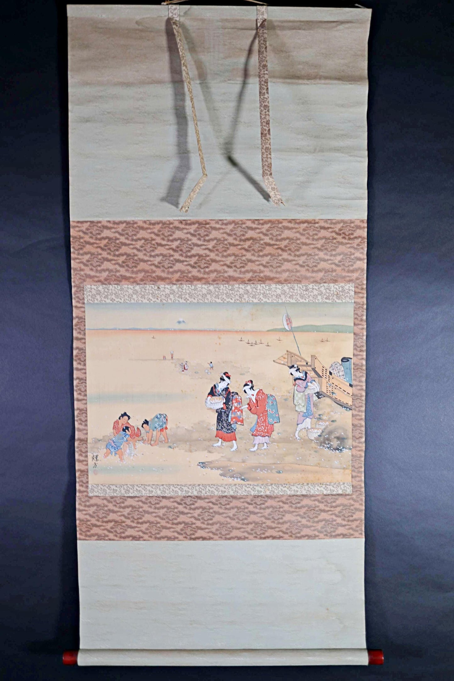 Japanese antique 1900s 輝方 sign brush watercolor hand painting scroll Mothers and Children, KAKEJIKU H47.2in/H120cm