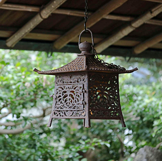 Japanese vintage cast iron metal Lantern, garden lamp, Hanging Lantern furniture Tsuridoro with chain arabesque fretwork H11.2in/H28.5cm