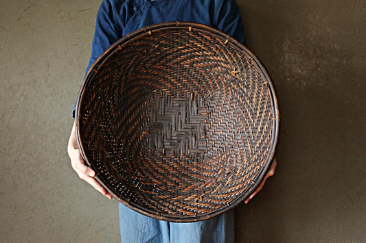 RARE! LARGE! Antique Japanese Farmers Hand Woven Wild grape vine Round Basket, Ajiro ami, MINGEI hand craft, H8.8xW22in/22.4x56cm