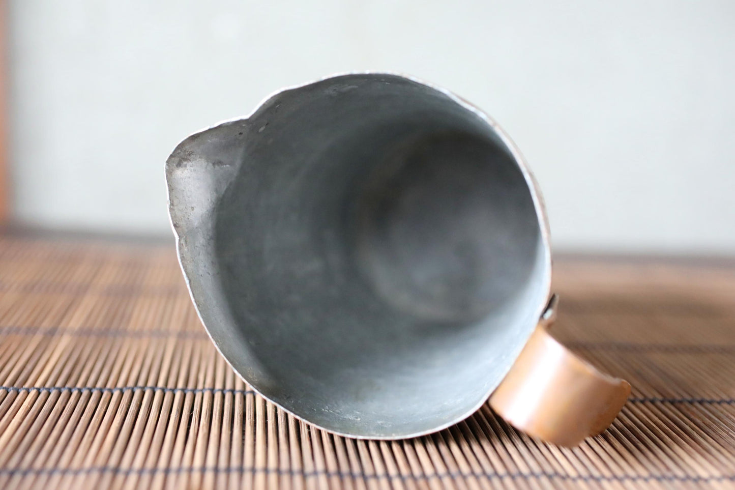 Japanese antique sake pot keeping warm made of copper atsukan pot with Kanji signed shop name 1930s H6.7×W5.3in/H17×W13.5cm