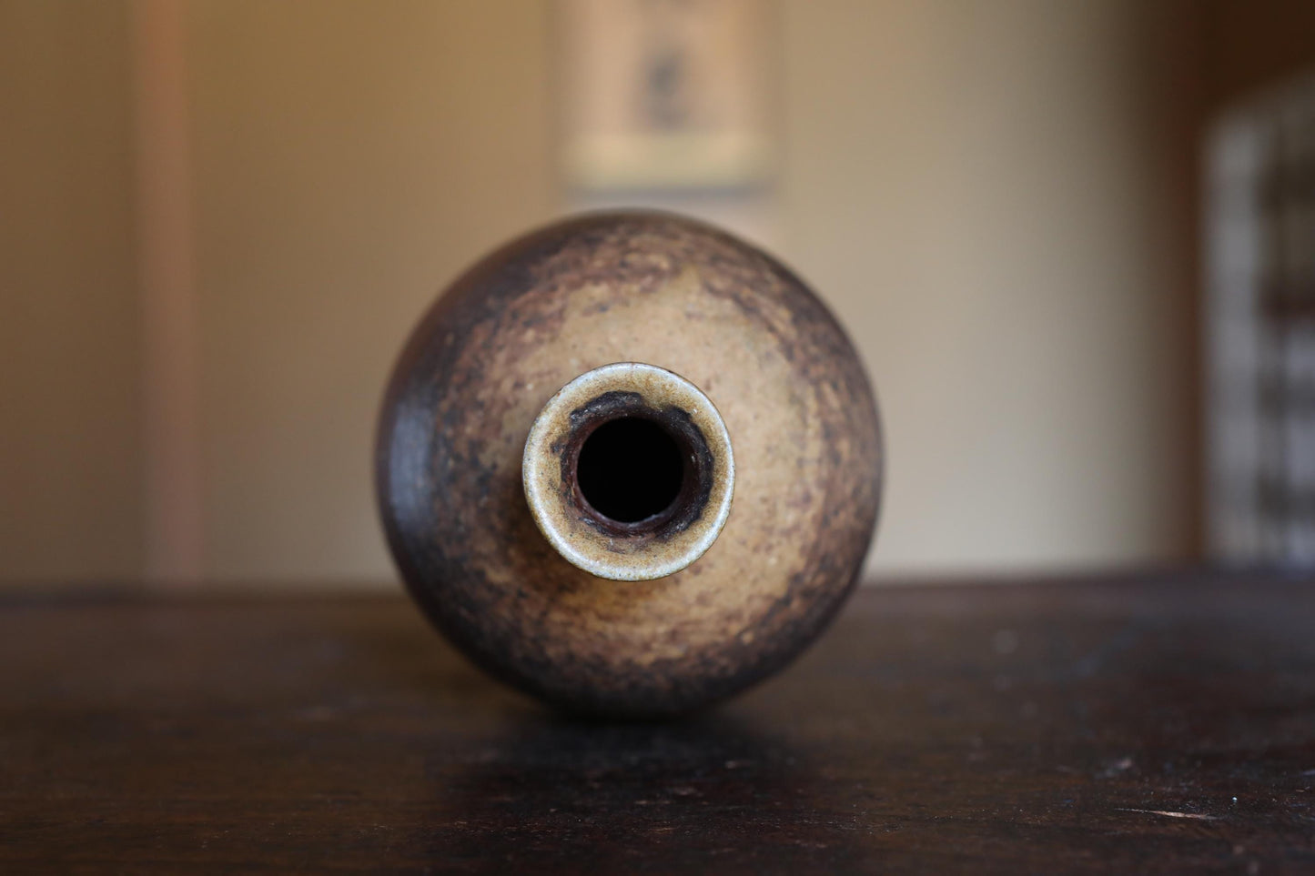 Japanese antique pottery "Bizen ware"  Hidasuki flower vase 1960s Beautiful earth color no glazed with a box  H7.1×3.9in/H18×10cm