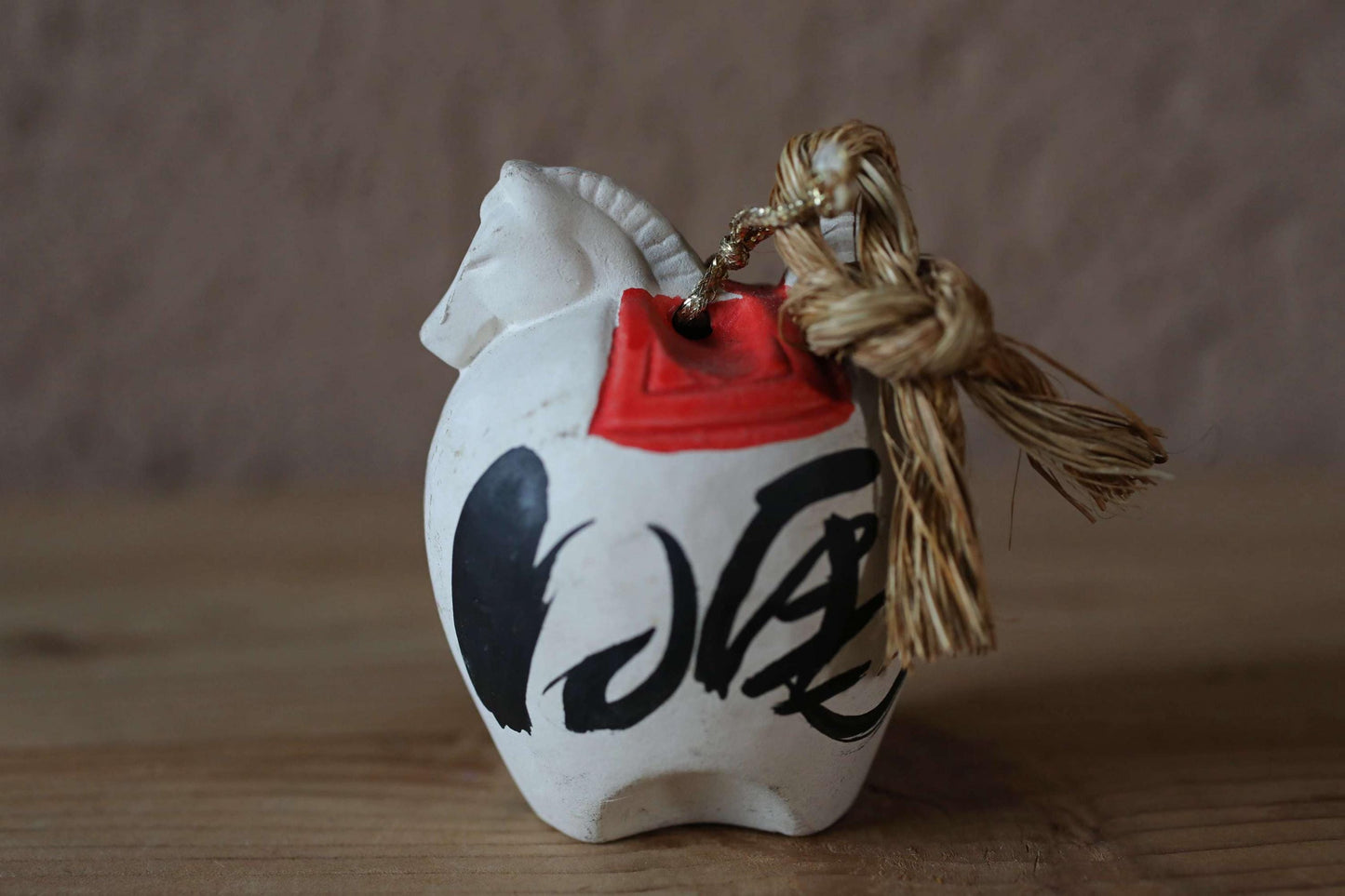 Japanese pottery bell white horse animal doll with 白馬 Hakuba poem Paper weight, Ornaments Japanese vintage small bell H2.9in/7.3cm
