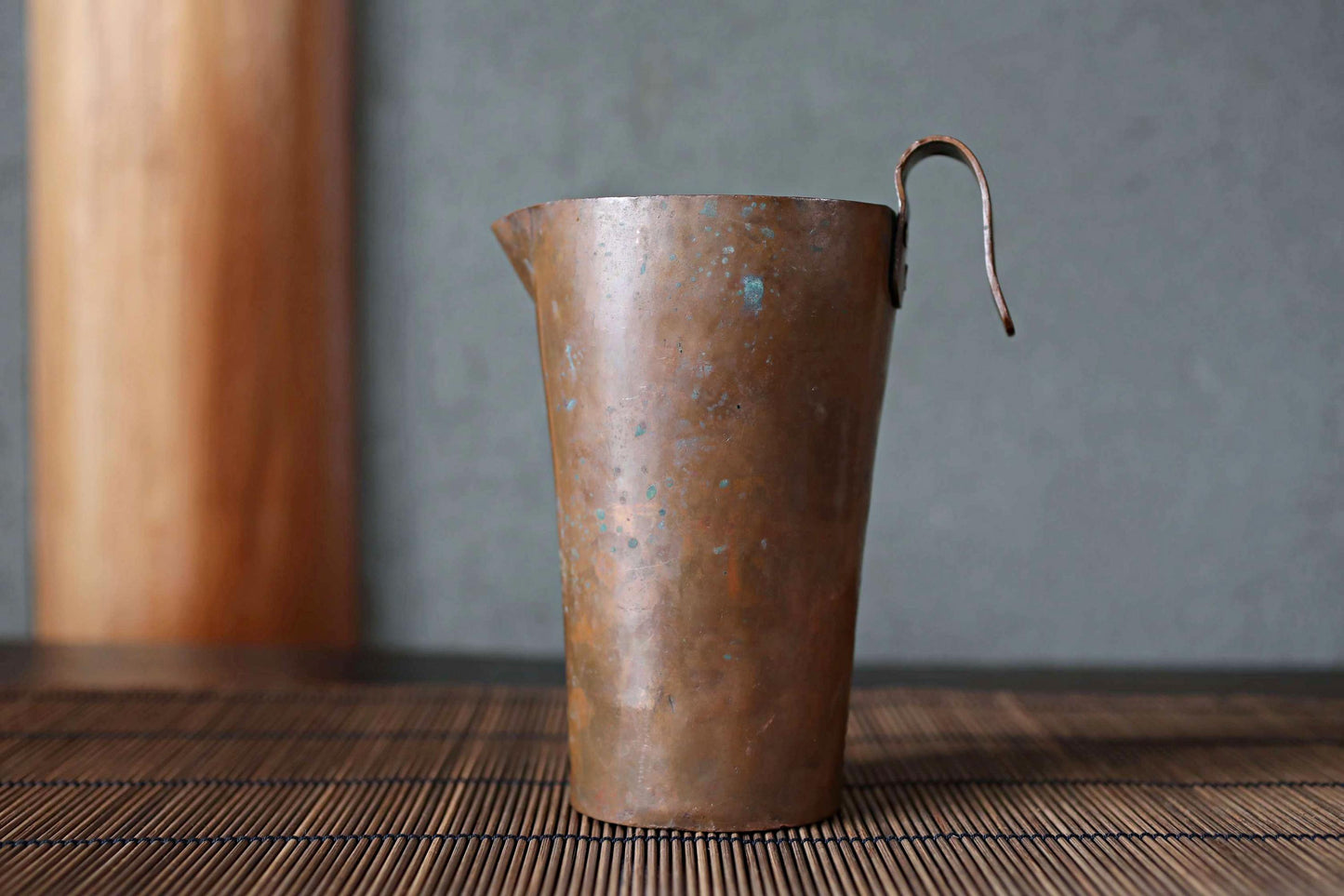 Japanese antique sake pot keeping warm made of copper atsukan pot with Kanji signed shop name 1930s H6.7×W5.3in/H17×W13.5cm