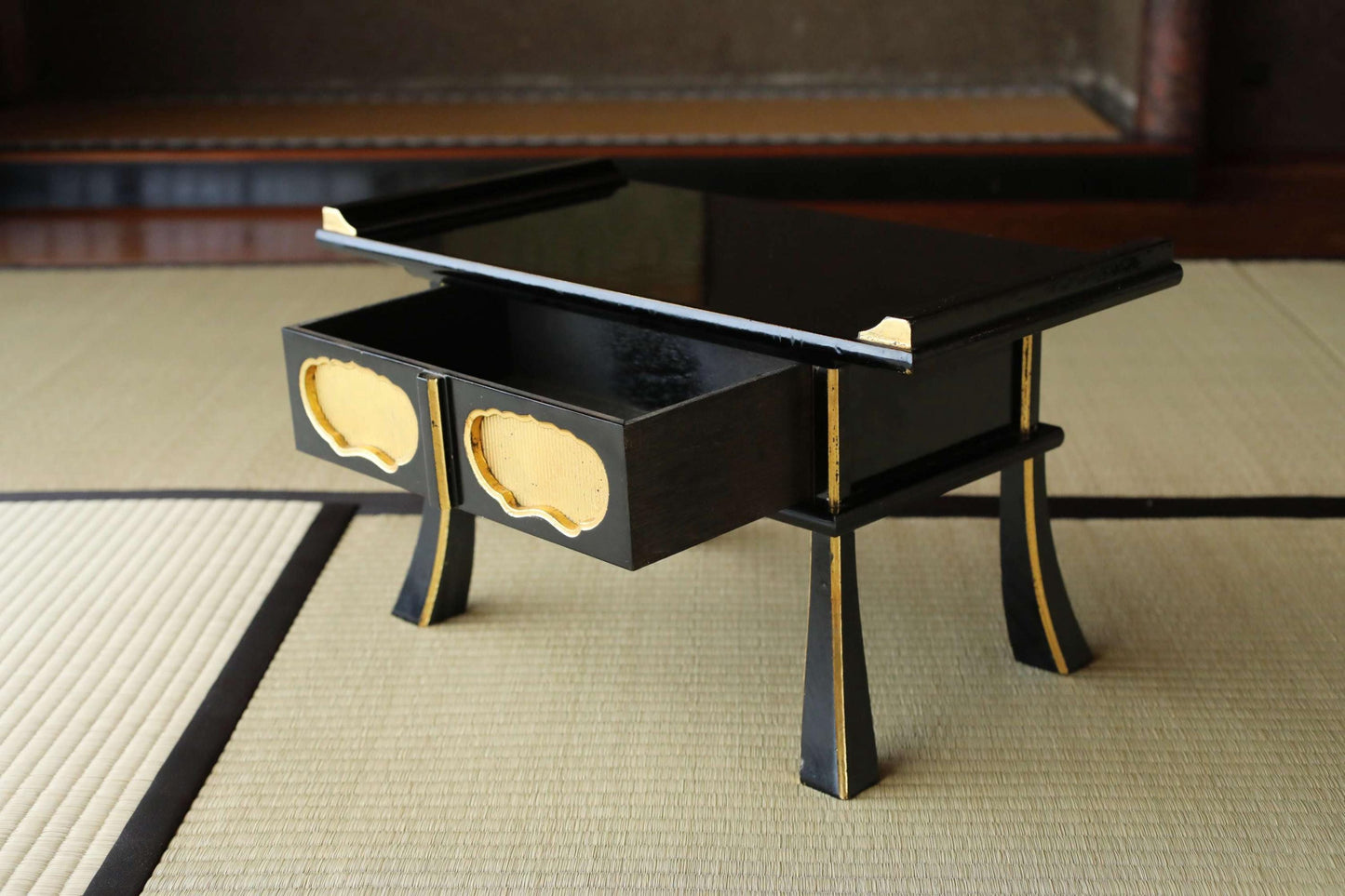 Japanese vintage lacquer pedestal, Buddhist table temple table, Buddhist Wood Stand, furniture, black Sutra desk H6.9×W19in/H17.5×W48.2cm