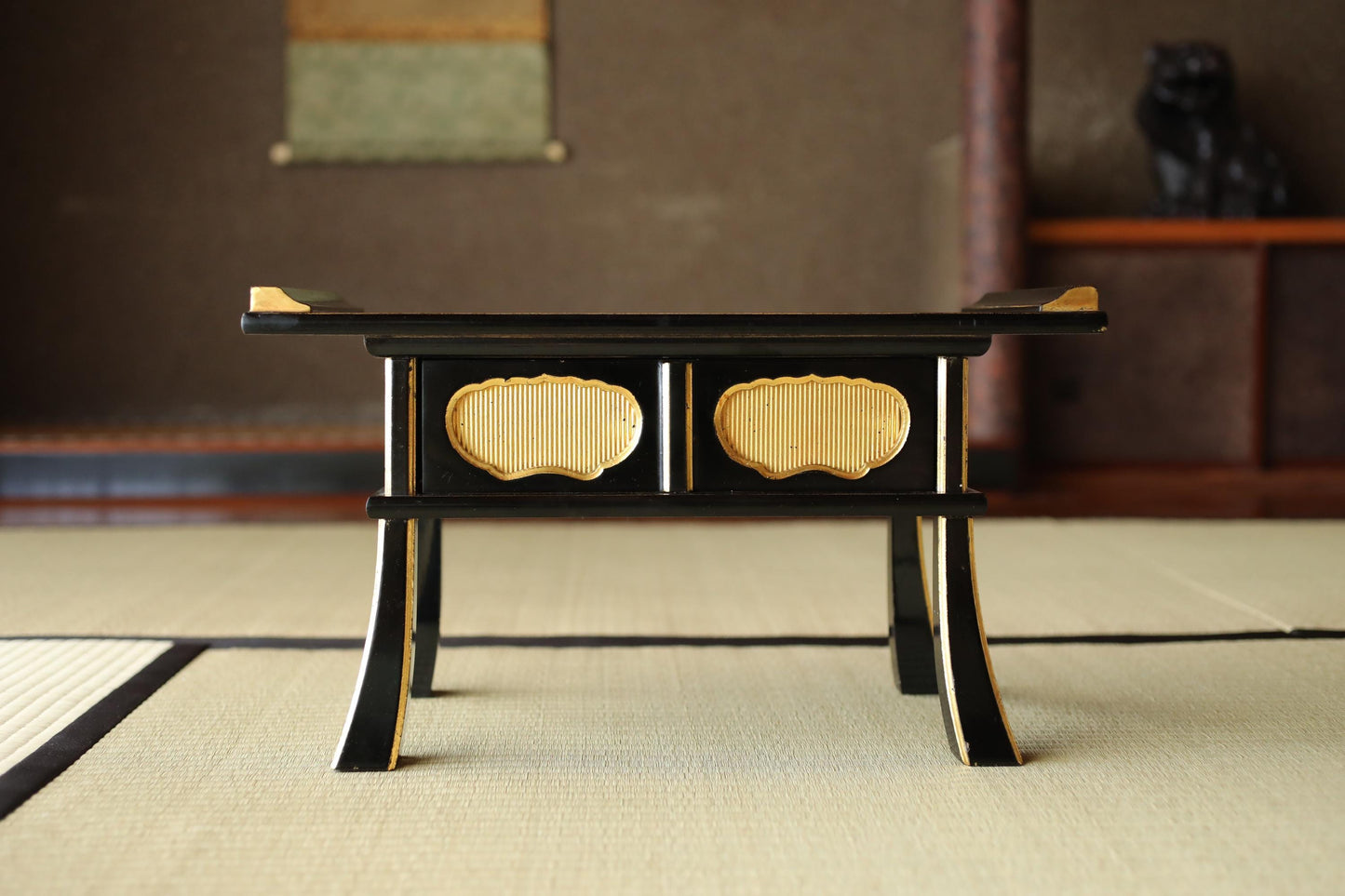 Japanese vintage lacquer pedestal, Buddhist table temple table, Buddhist Wood Stand, furniture, black Sutra desk H6.9×W19in/H17.5×W48.2cm