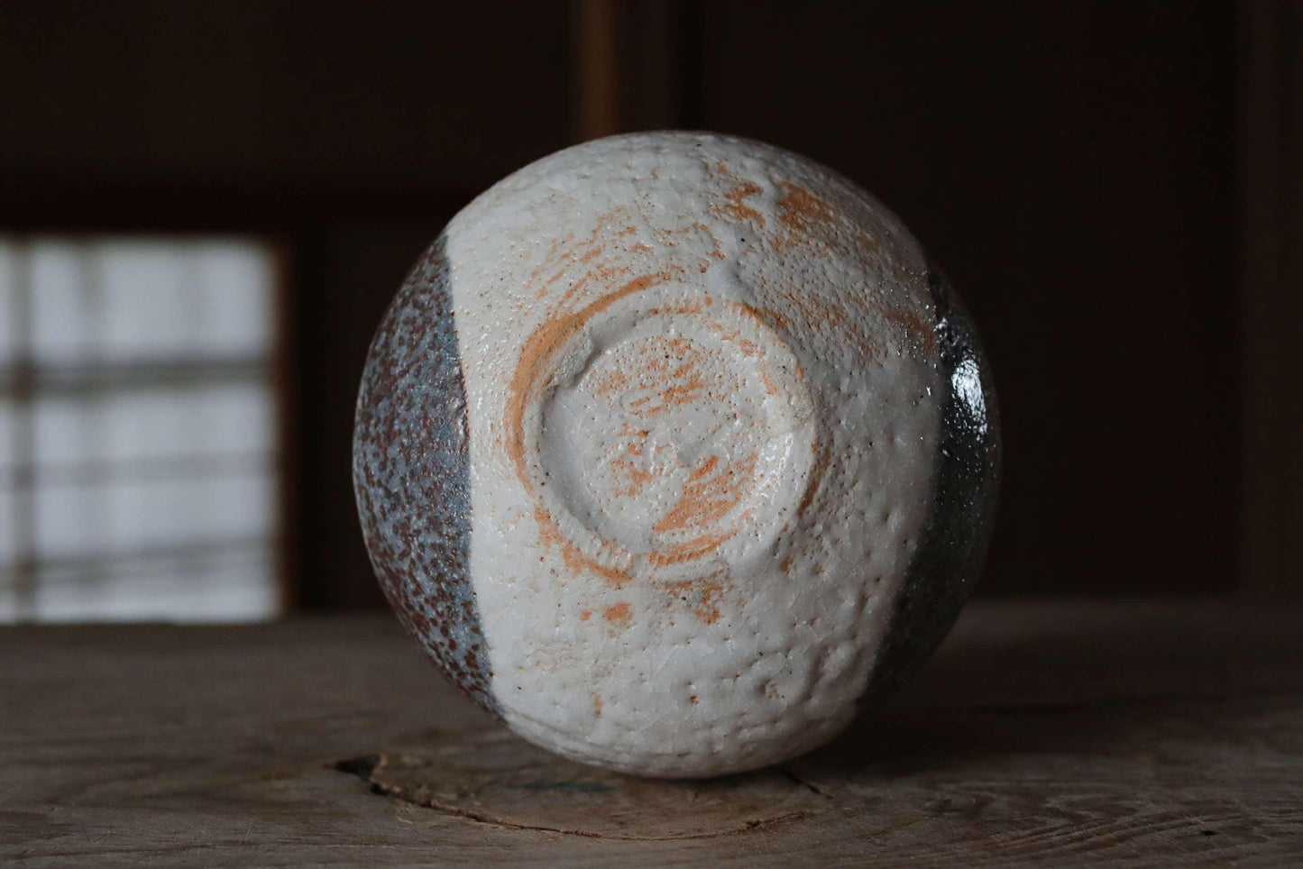 Fine Japanese vintage old hand made ceramic jar flower vase Shino ware White brown gradation Kanji signed 博民 with wood box H7.5in/H19cm