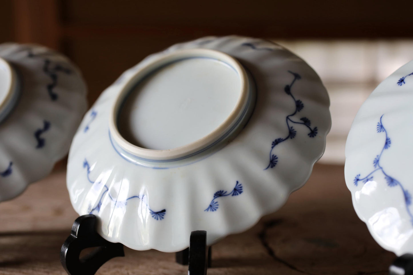 FINE! RARE! beautiful set of 4 plates Japanese antiques porcelain ceramic hand paint dish Indigo Blue White shell pattern KOIMARI 1800s