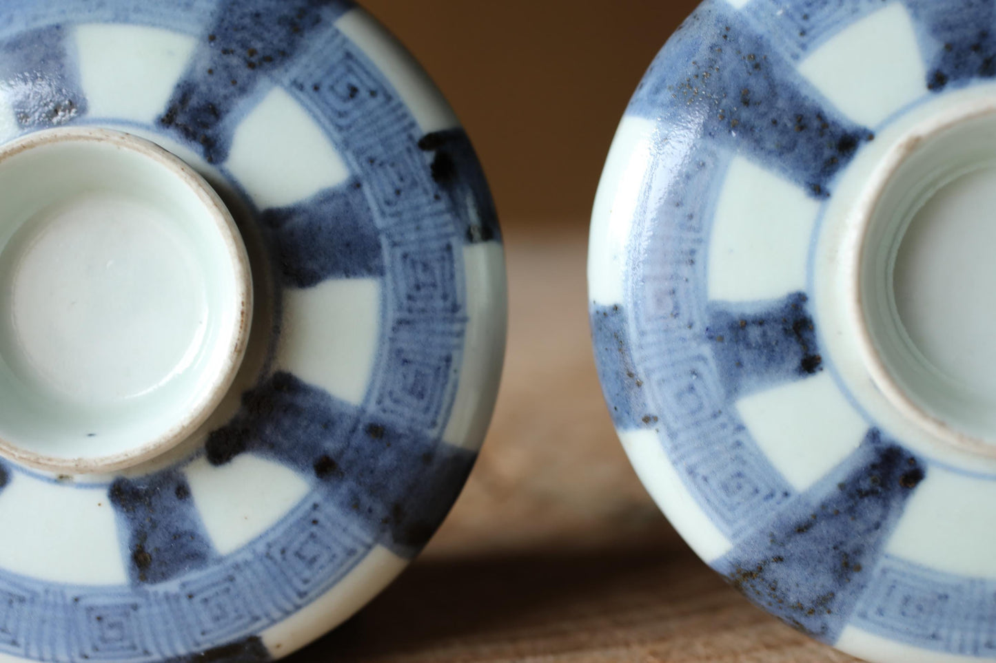 Pair of plates Japanese antiques EDO 1880s porcelain hand paint dish Indigo Blue White landscape pattern KOIMARI W4.1in/H10.4cm