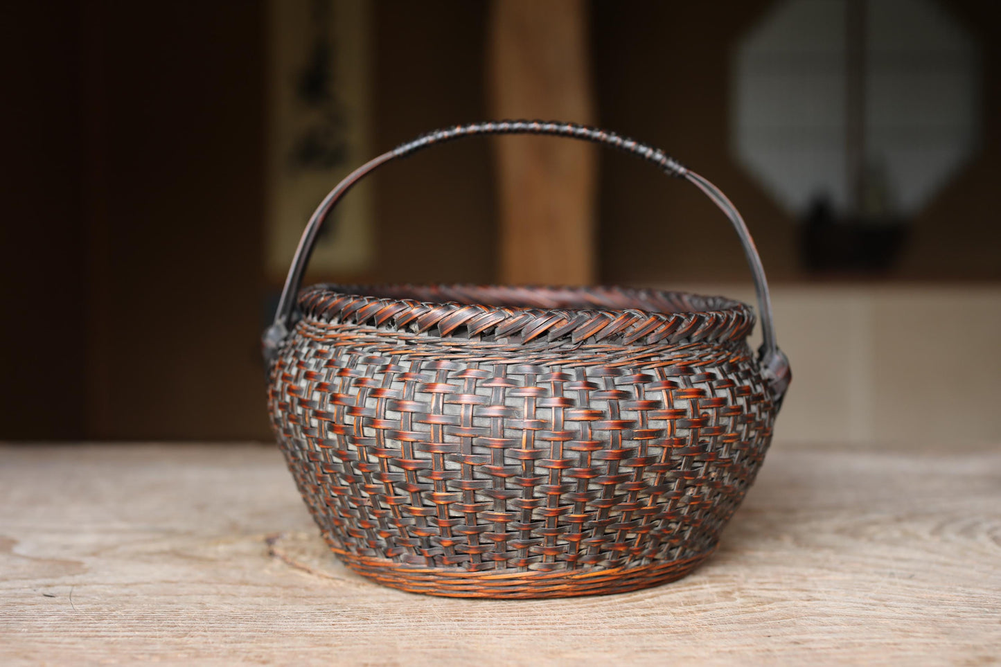Japanese vintage 1950s bamboo woven small basket in smoke stained color For IKEBANA, Tea ceremony, Hana-kago H6.7in/H17cm