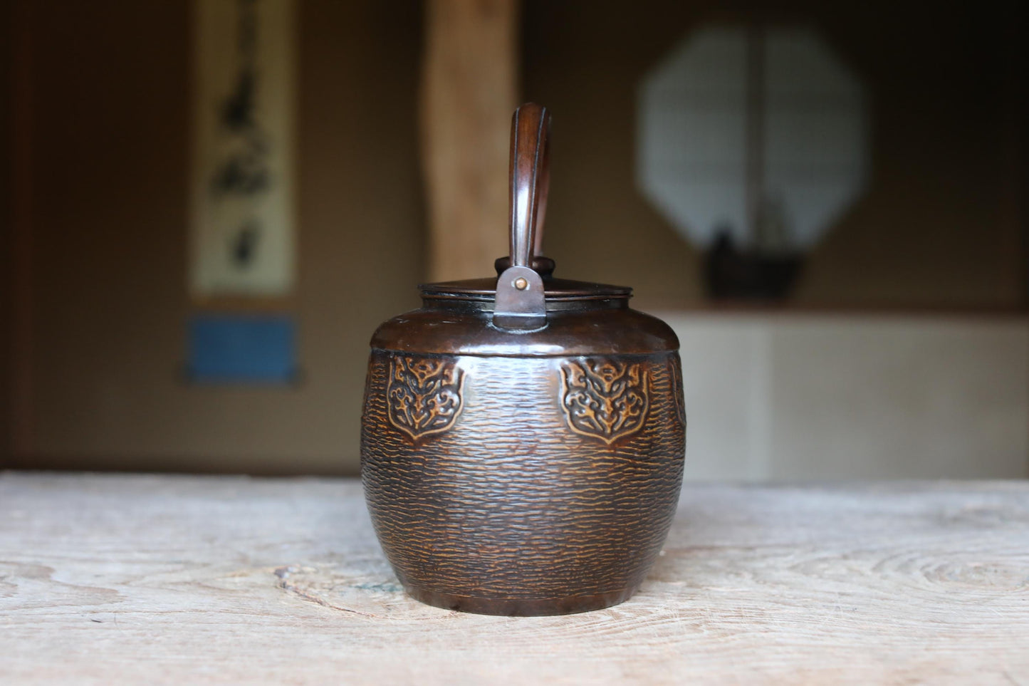 Japanese vintage copper kettle tea pot 1960s with arabesque pattern hand metal craft kitchen ware tableware pot, tea ceremony H9.1in/H23cm